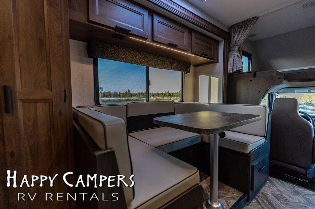 2022 Forest River Sunseeker 2440DS - Thumbnail 5