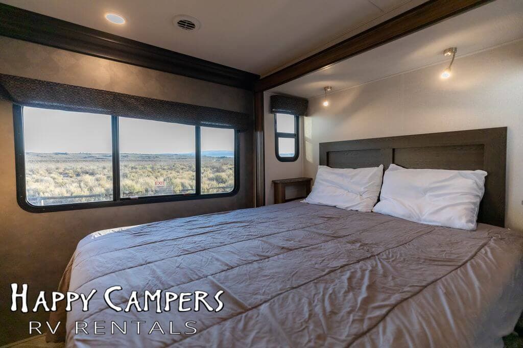 2022 Forest River Sunseeker 2860DS - Thumbnail 10