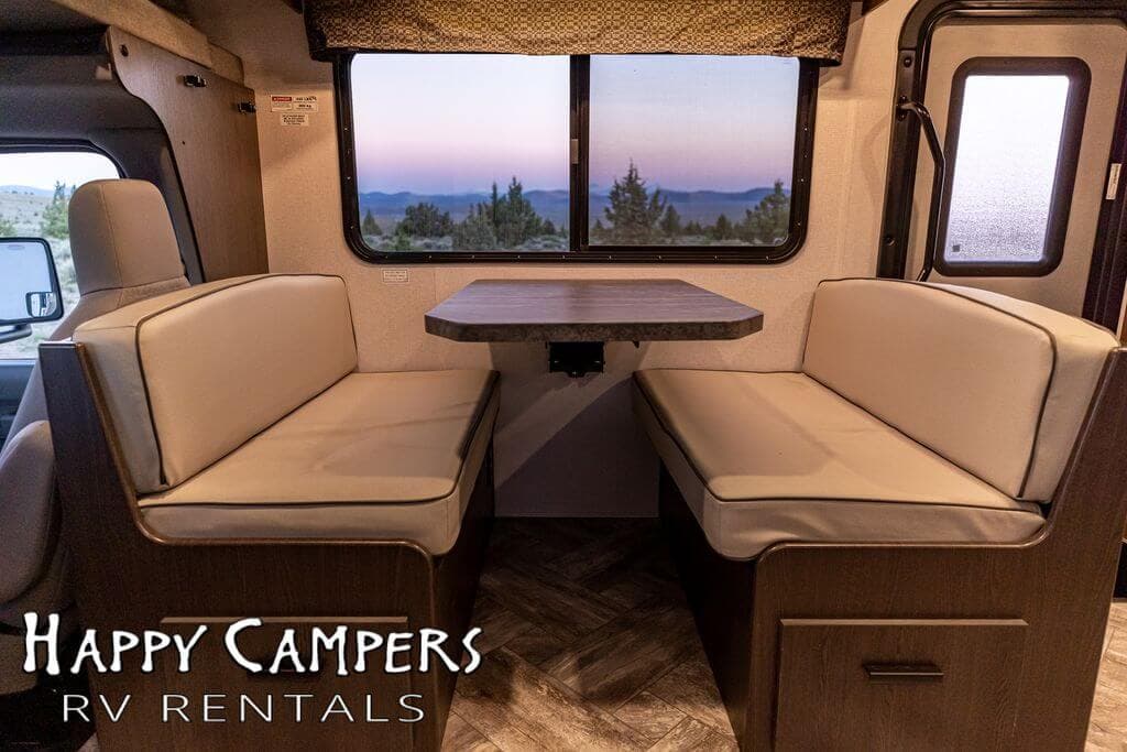 2022 Forest River Sunseeker 3250DS LE - Thumbnail 4