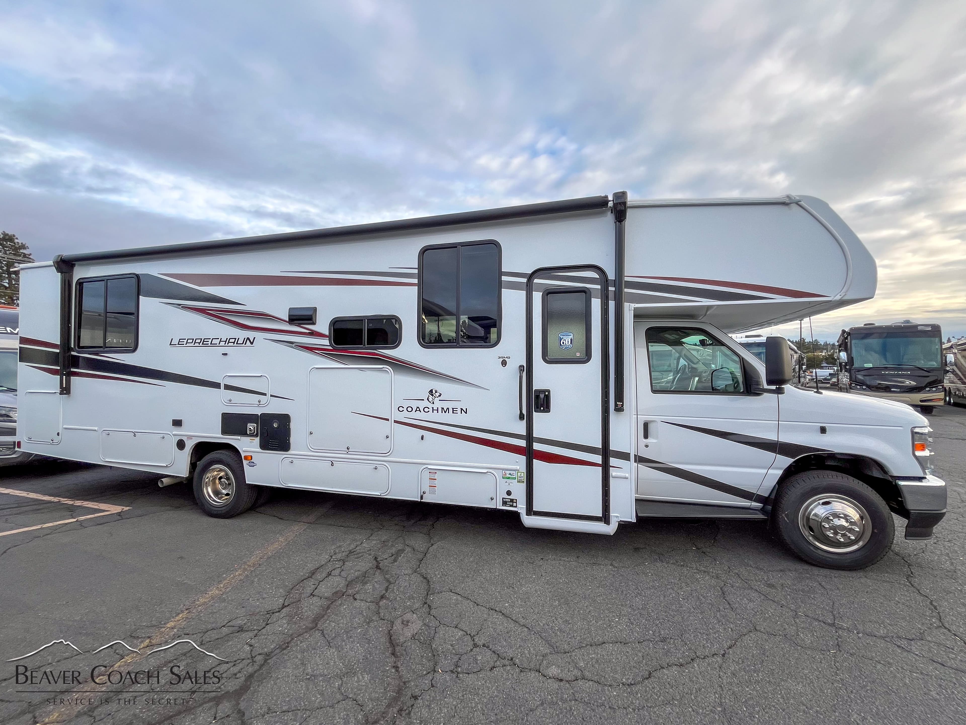 2025 Coachmen Leprechaun 319MB - Thumbnail 9