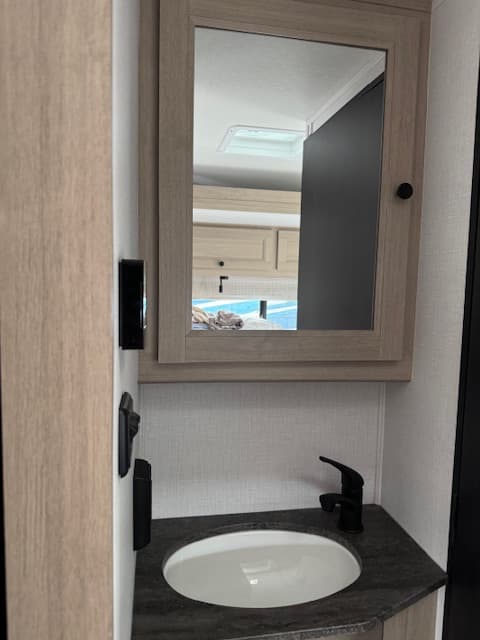 2027 Forest River Sunseeker 2250SLE - Thumbnail 6