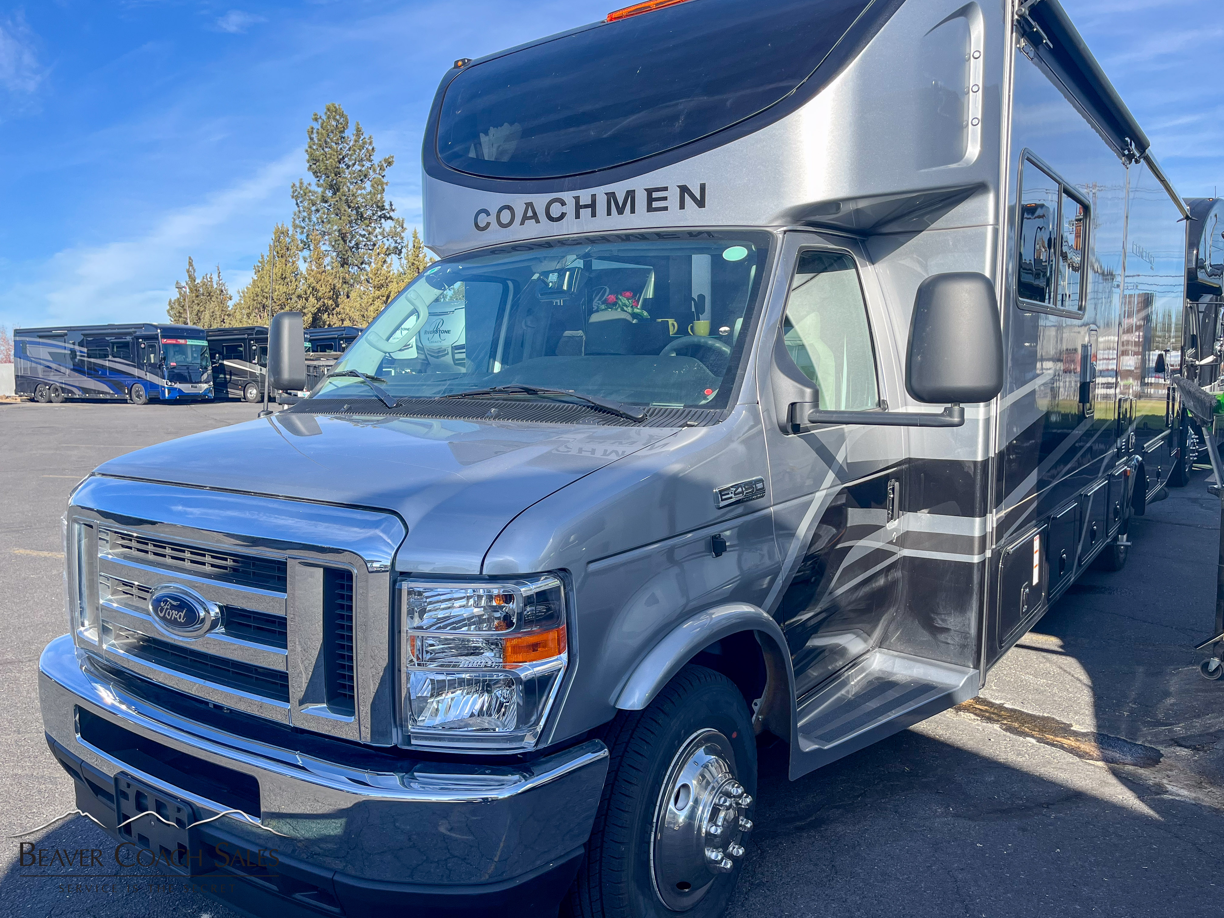 2025 Coachmen Concord 321ds exterior photo