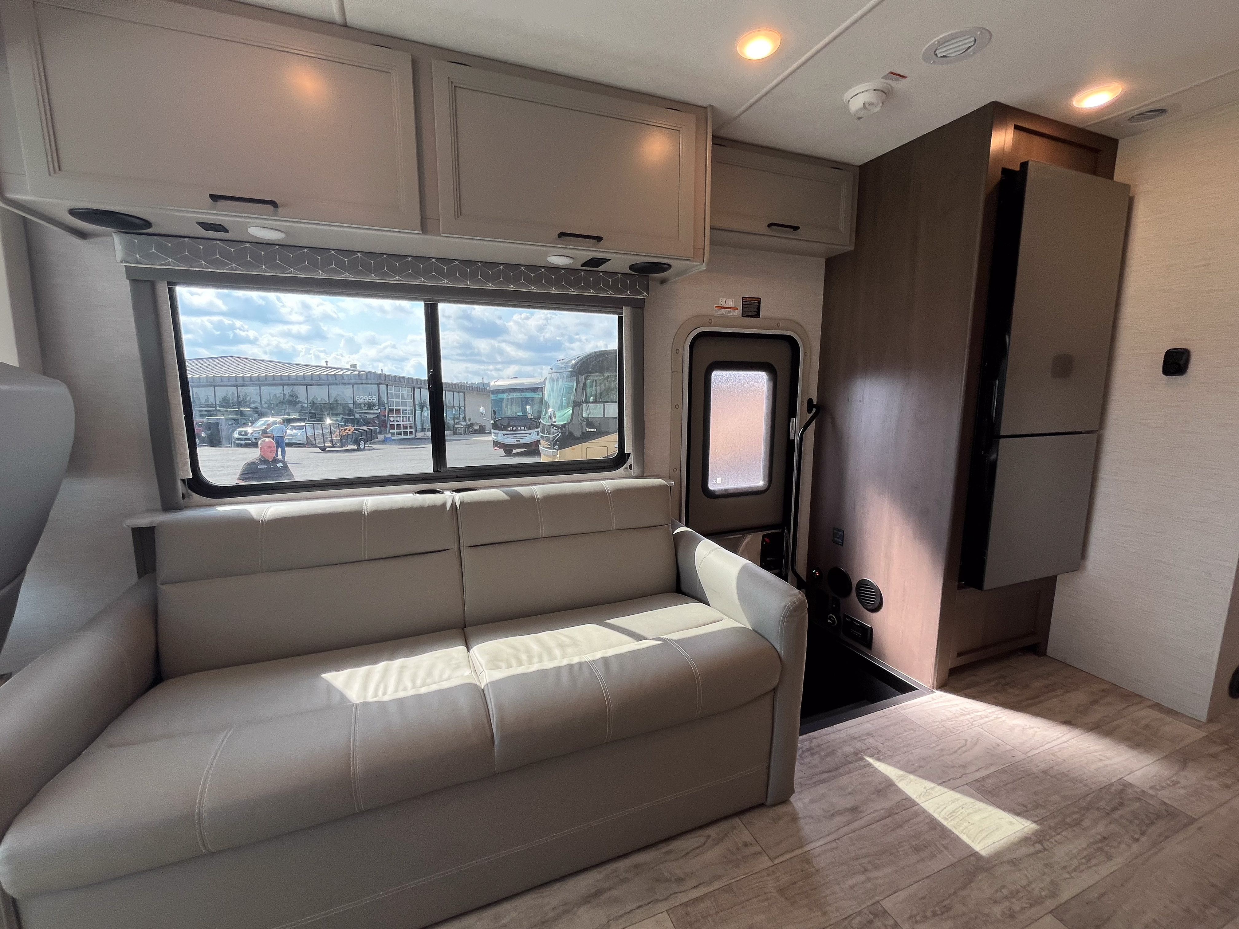 2025 Thor Freedom Traveler A32 exterior photo