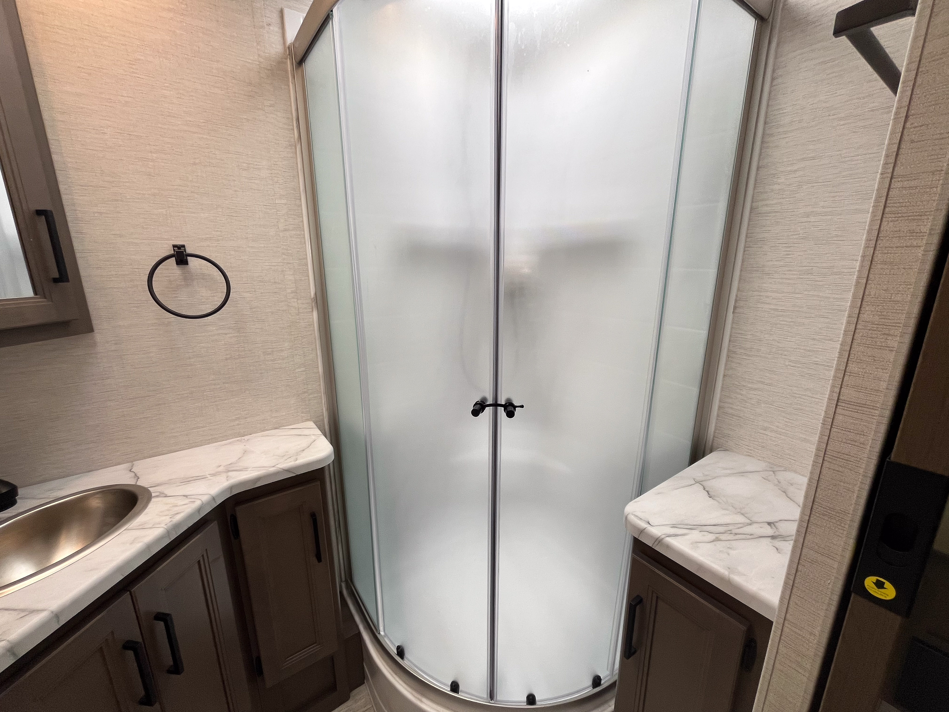 2025 Thor Freedom Traveler A32 exterior photo